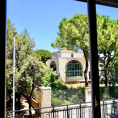 Banus Rooms Кальяри Экстерьер фото