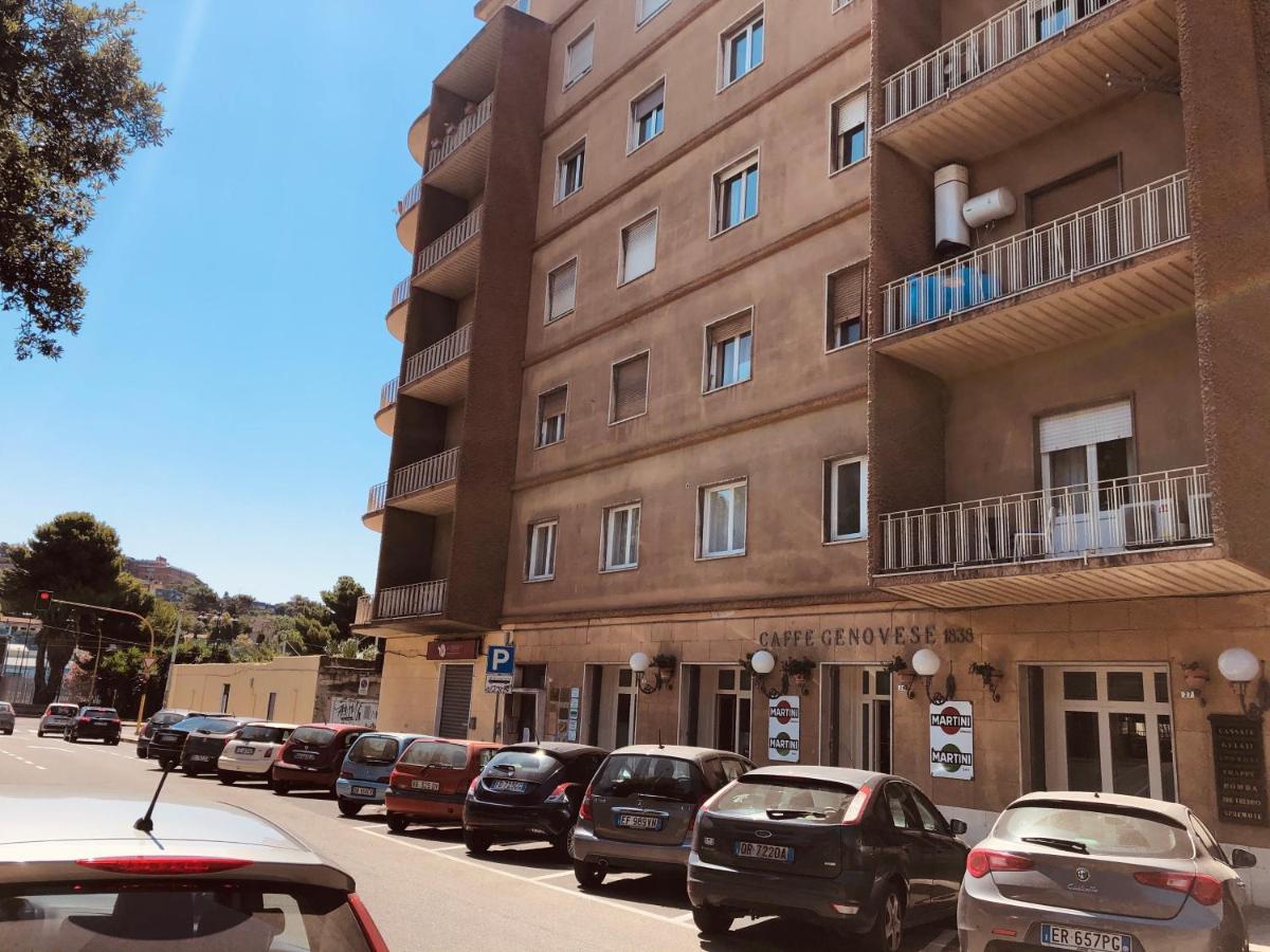 Banus Rooms Кальяри Экстерьер фото