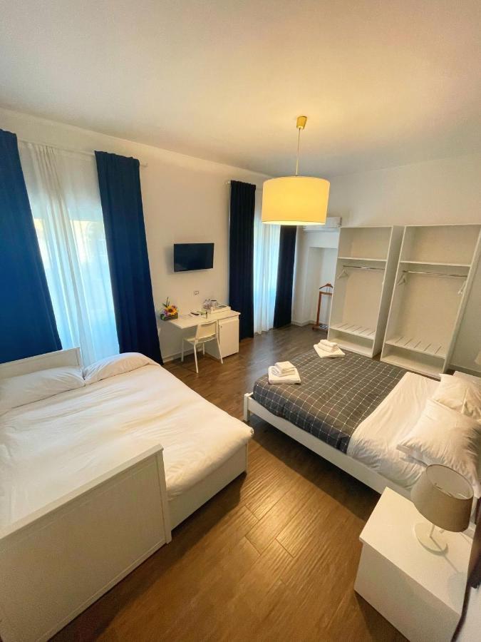 Banus Rooms Кальяри Экстерьер фото