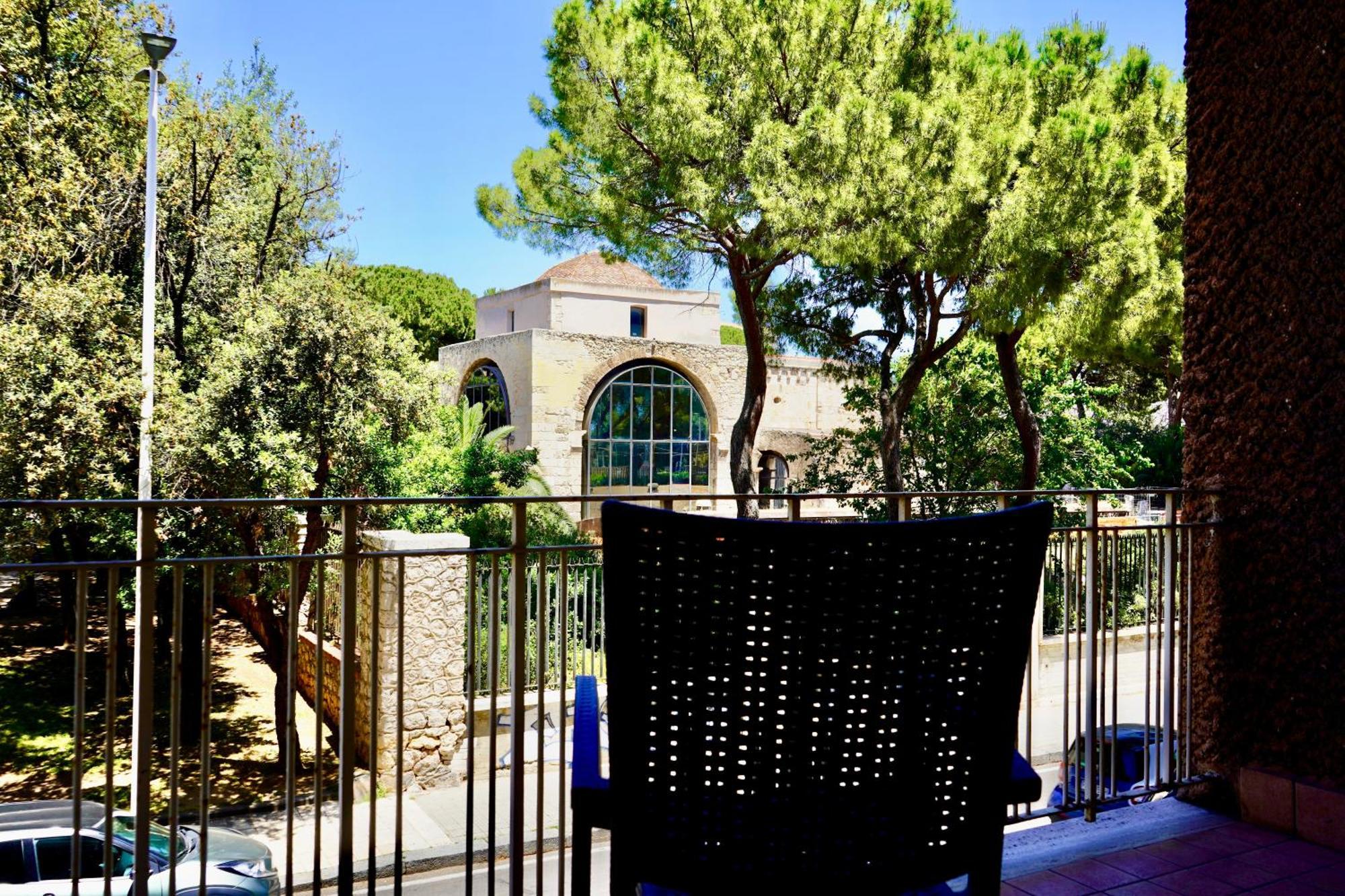 Banus Rooms Кальяри Экстерьер фото