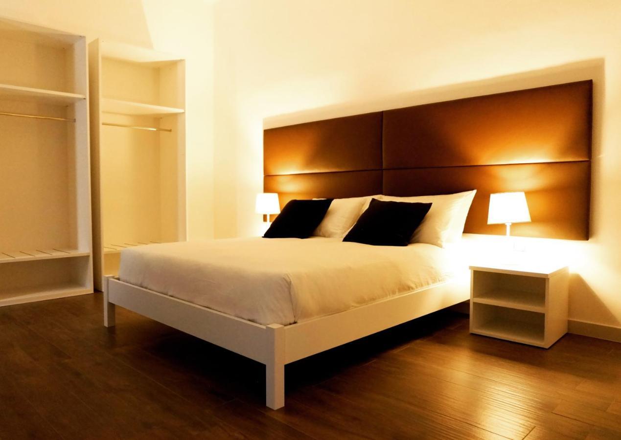 Banus Rooms Кальяри Экстерьер фото